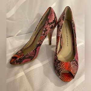 Chinese Laundry Count Down red/pink faux snake skin, leather lined heels. 7M